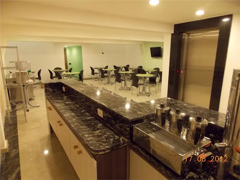 Residencial Pantanal Santa Cruz Hotel São Paulo